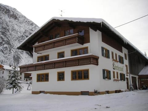 Haus Lärchenhof Farm Stay in Tyrol