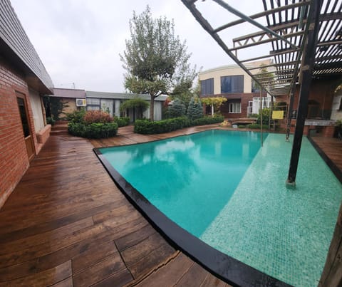 Property building, Day, Pool view, Swimming pool