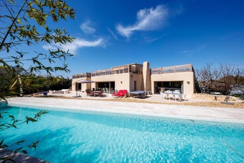 Property building, Pool view, Swimming pool