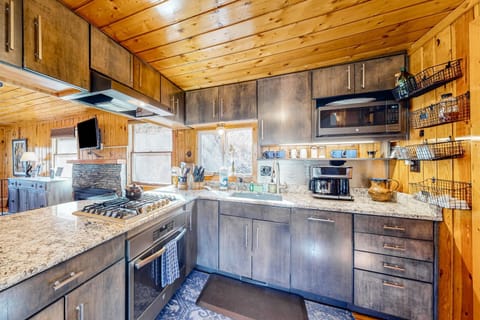 Miller's Eden 1 House in Green Mountain Falls