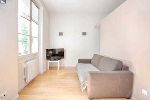 Servandoni - Heart of Saint Germain des Prés - Best location Apartment in Paris