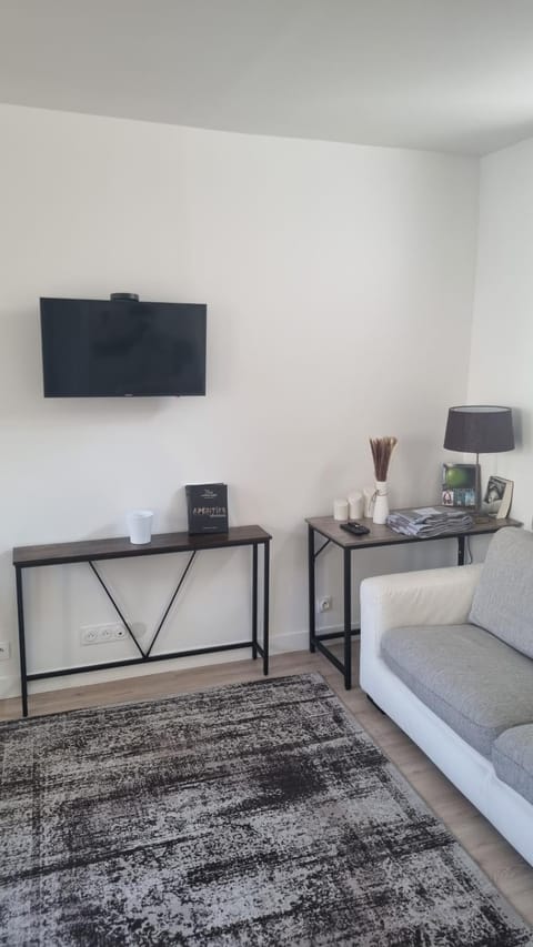 Appartement luxueux dans maison bourgeoise parisienne Apartment in Levallois-Perret