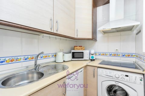 minibar, stove, washing machine