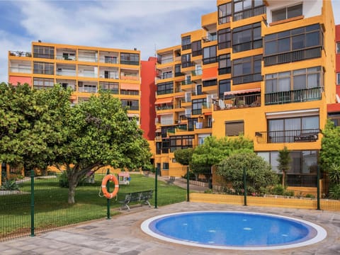 Property building, Garden, Garden, Swimming pool