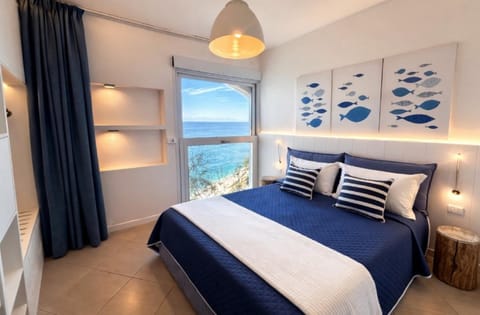 Bed, Bedroom, Sea view