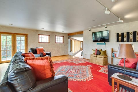 Montrose Family Home with Yard and Fruit Trees! House in Colorado