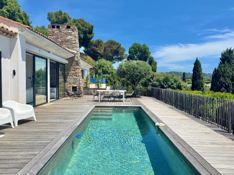 Magnifique villa avec piscine, vue mer Villa in La Croix-Valmer