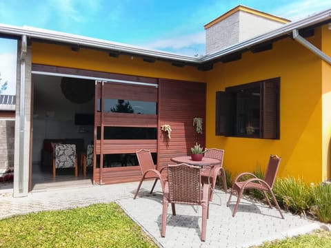 Property building, Dining area, Garden view, Area and facilities