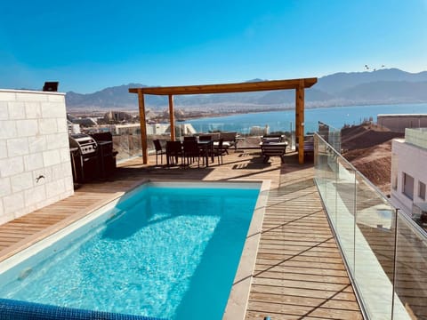 Natural landscape, View (from property/room), Balcony/Terrace, Mountain view, Pool view, Swimming pool, sunbed