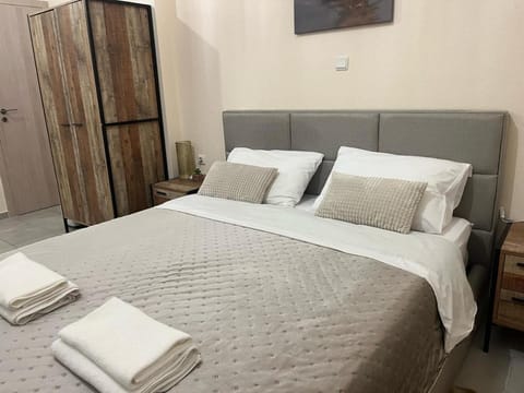 Bed, Bedroom, wardrobe
