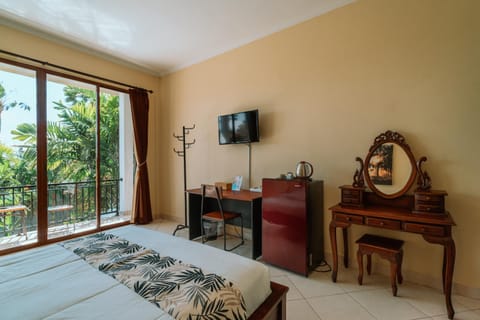 Bed, TV and multimedia, Bedroom, air conditioner