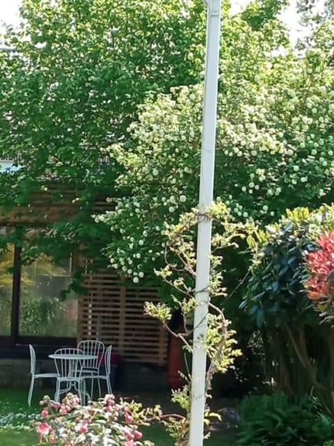 Loft, parking privé, terrasse, entrée indépendante Apartment in Liège