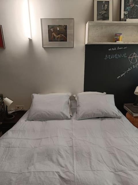 Loft, parking privé, terrasse, entrée indépendante Apartment in Liège