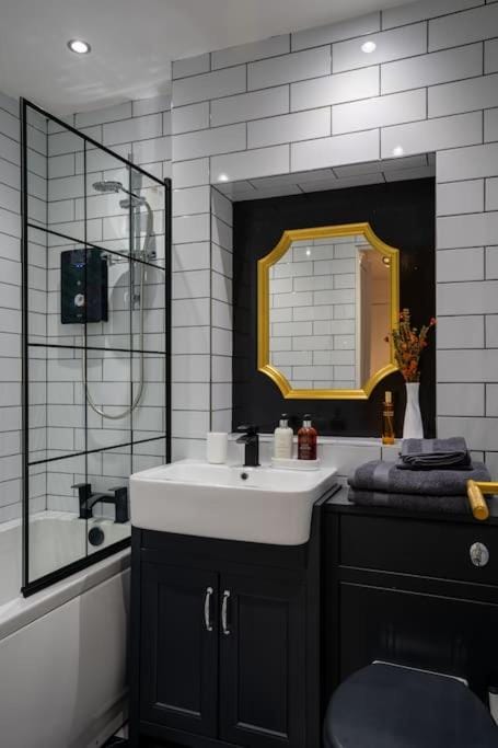 The City Escape - 5* stay in the heart of Glasgow! Apartment in Glasgow