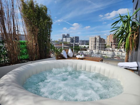 Hot Tub