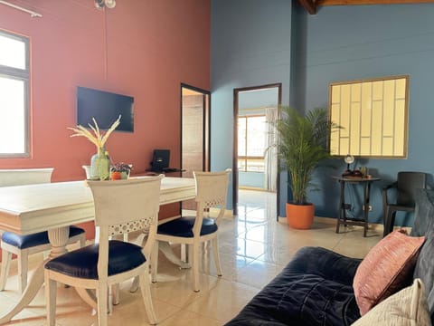 Living room, Dining area