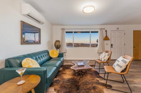 Shooting Star Lodge House in Joshua Tree