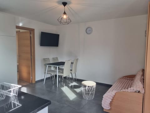 Studio Blackbird Apartment in Canton of Valais