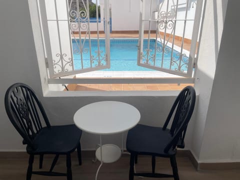Pool view, Swimming pool
