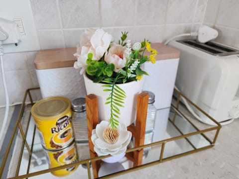 Coffee/tea facilities, Kitchen or kitchenette