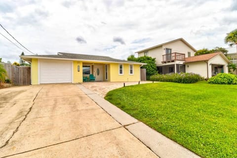 Sunset Oasis by the Boondocks House in Wilbur-By-The-Sea