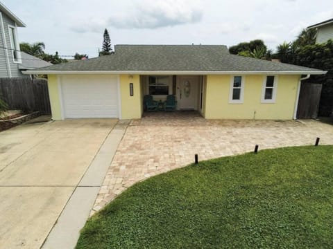 Sunset Oasis by the Boondocks House in Wilbur-By-The-Sea