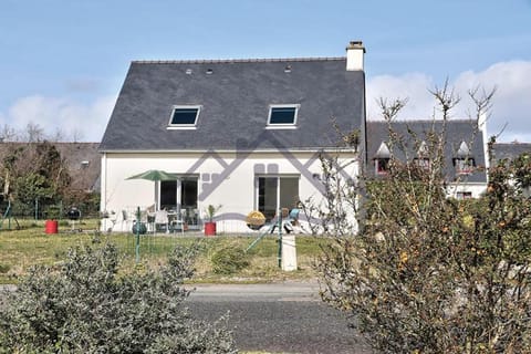 Property building, Garden, Garden view