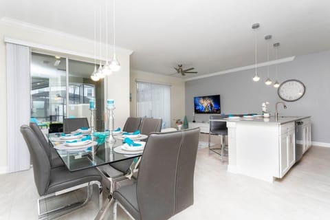 Living room, Family