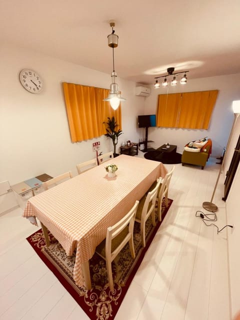 TV and multimedia, Living room, Dining area