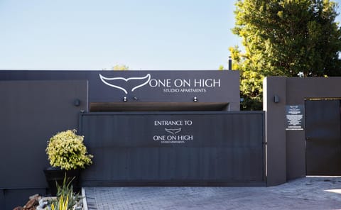 One on High Apartment in Plettenberg Bay