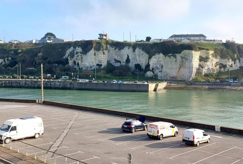 L'air du large deux étoiles Apartment in Dieppe