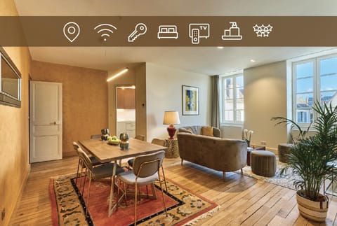 Living room, Seating area, concierge