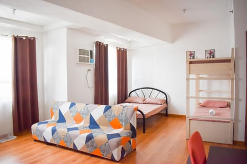 Photo of the whole room, bunk bed