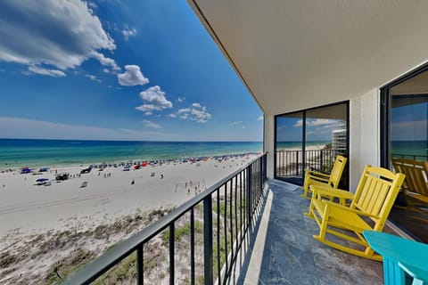 Balcony/Terrace, Seating area, Beach, Sea view