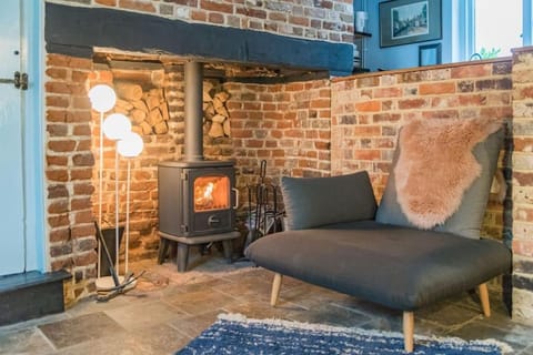 Seating area, flat iron