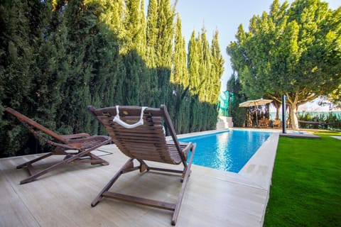 Day, Garden, Garden view, Pool view, Swimming pool, sunbed