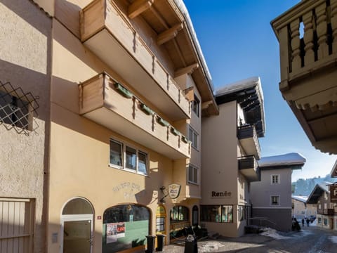 Property building, Winter