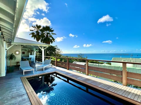 Patio, Day, Natural landscape, View (from property/room), Balcony/Terrace, Pool view, Sea view, Swimming pool, sunbed