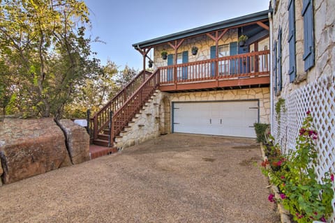 Private Deck and Grill Sunny Lakefront Escape House in Lake Buchanan