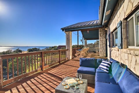 Private Deck and Grill Sunny Lakefront Escape House in Lake Buchanan