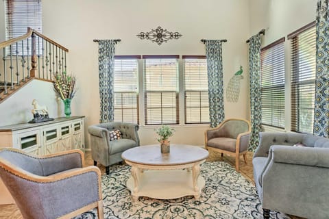 Game Room, Serene Backyard! Luxe Goodyear Home House in Goodyear