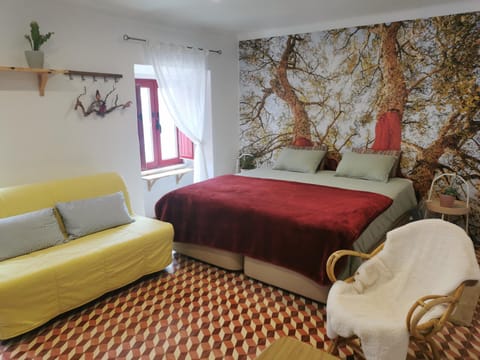Bed, Living room, Bedroom
