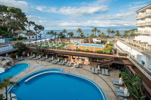 On site, Pool view, Swimming pool