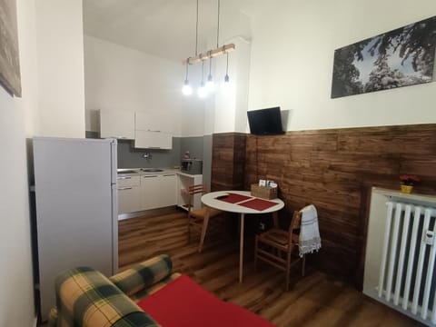 TV and multimedia, Kitchen or kitchenette, Seating area, Dining area, minibar, stove
