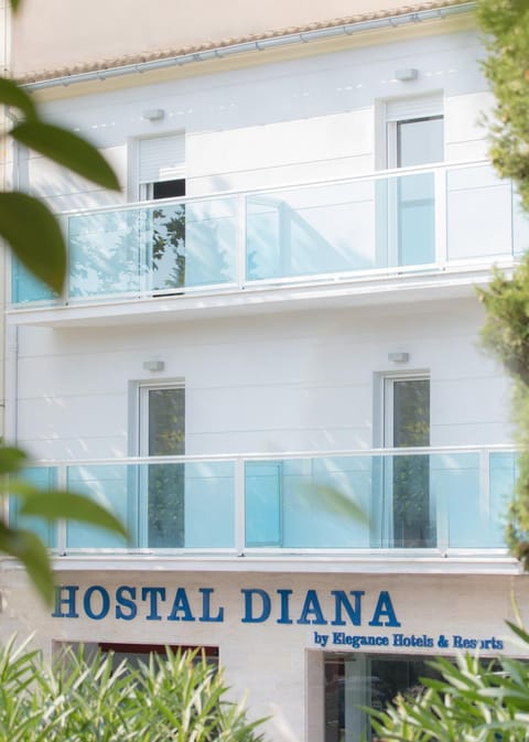 Property building, Facade/entrance, Property logo or sign