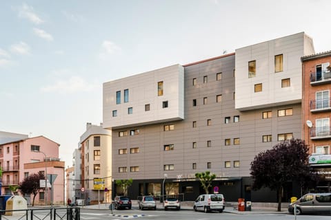 Property building, Facade/entrance, Day, Location