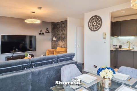 Luxury Deansgate Apt Canal View & Free Parking Apartment in Salford