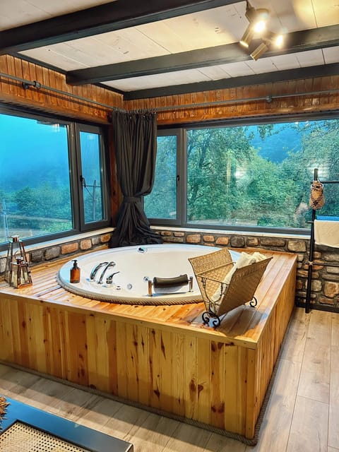 Natural landscape, Hot Tub
