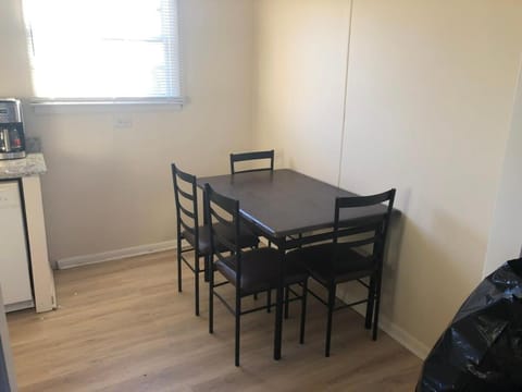 Cozy and peaceful place to unwind and relax! Apartment in Gallatin