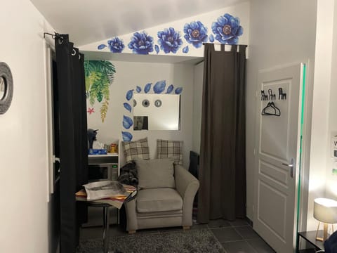 Chambre agréable avec jacuzzi Vacation rental in Marseille